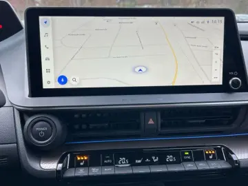 TOYOTA Prius Plug-in Hybrid Executive
