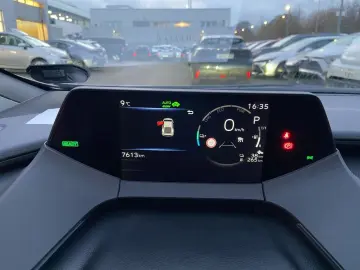 TOYOTA Prius Plug-in Hybrid Executive  Navi LED CarPlay