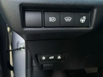 TOYOTA Prius Plug-in Hybrid Executive  Navi LED CarPlay
