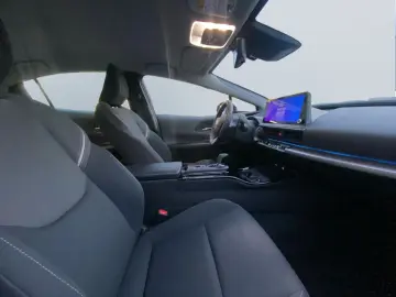 TOYOTA Prius Plug-in Hybrid Executive  Navi LED CarPlay