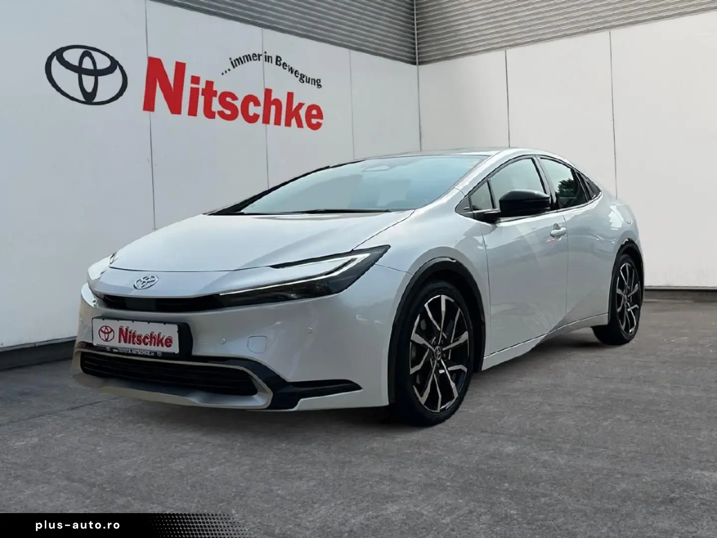 TOYOTA 2.0 Plug-in Hybrid Executive