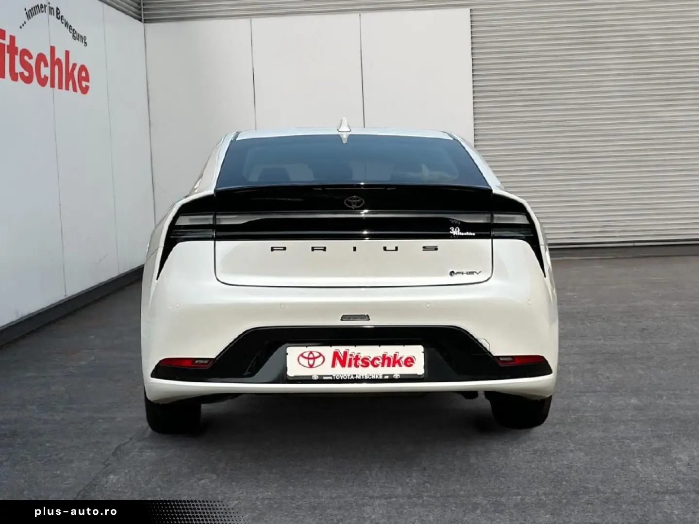 TOYOTA 2.0 Plug-in Hybrid Executive