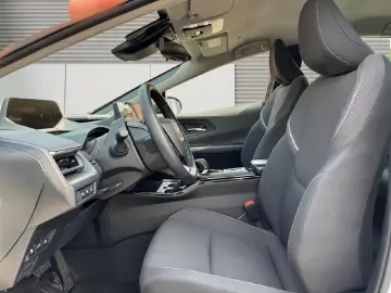 TOYOTA 2.0 Plug-in Hybrid Executive