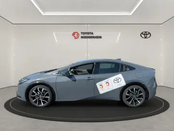 TOYOTA Prius Plug-in Hybrid Executive Winterräder