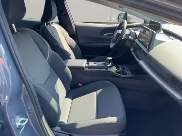 TOYOTA Prius Plug-in Hybrid Executive Winterräder