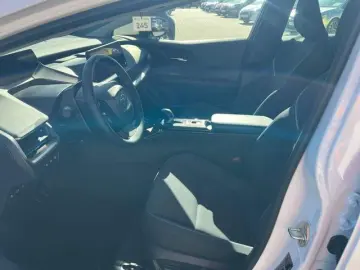 TOYOTA Prius Executive Plug-in Hybrid Top Ausstattung