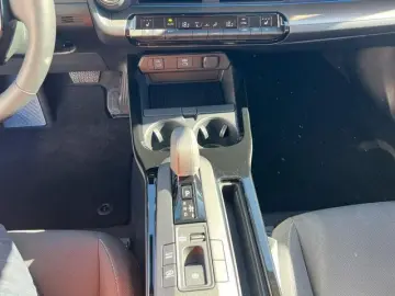 TOYOTA Prius Executive Plug-in Hybrid Top Ausstattung