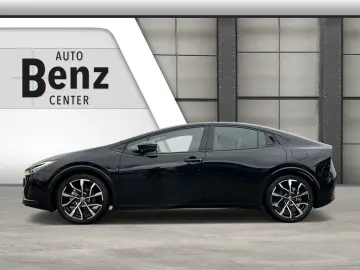 TOYOTA PRIUS PLUG-IN HYBRID ADVANCED SOLARDACH NAVI