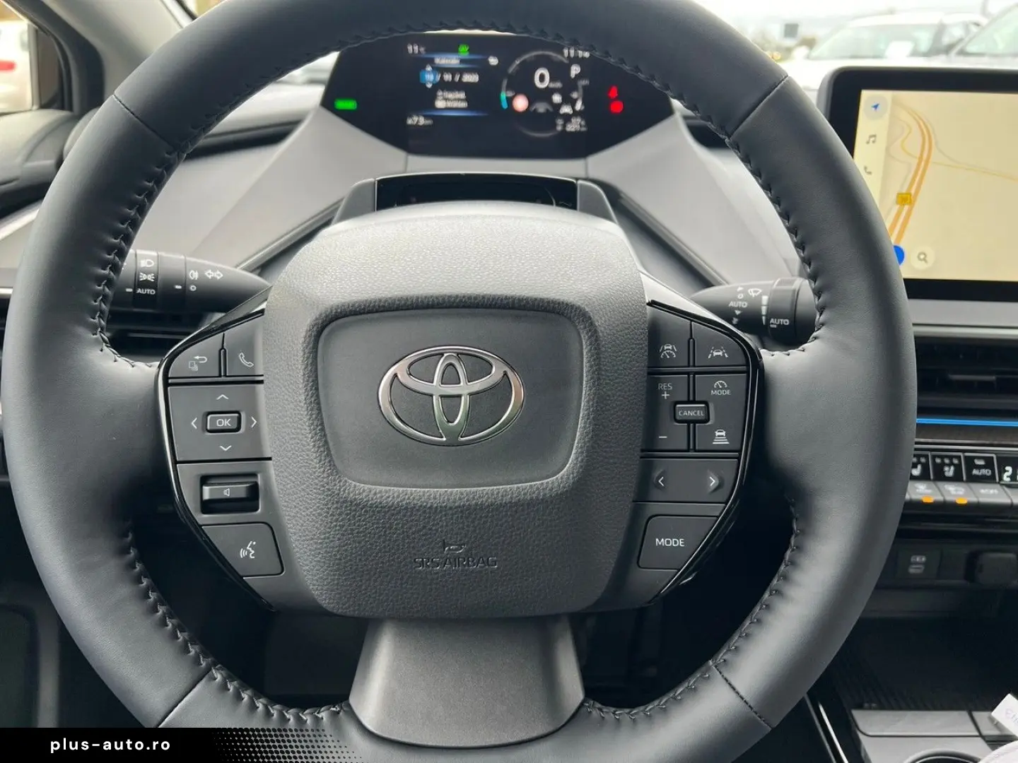 TOYOTA PRIUS PLUG-IN HYBRID ADVANCED SOLARDACH NAVI