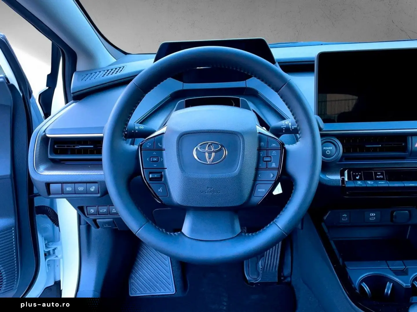 TOYOTA Prius 2.0 Plug-in Hybrid Executive  MATRIX NAVI