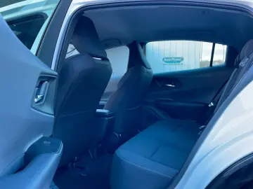 TOYOTA Prius 2.0 Plug-in Hybrid Executive  MATRIX NAVI