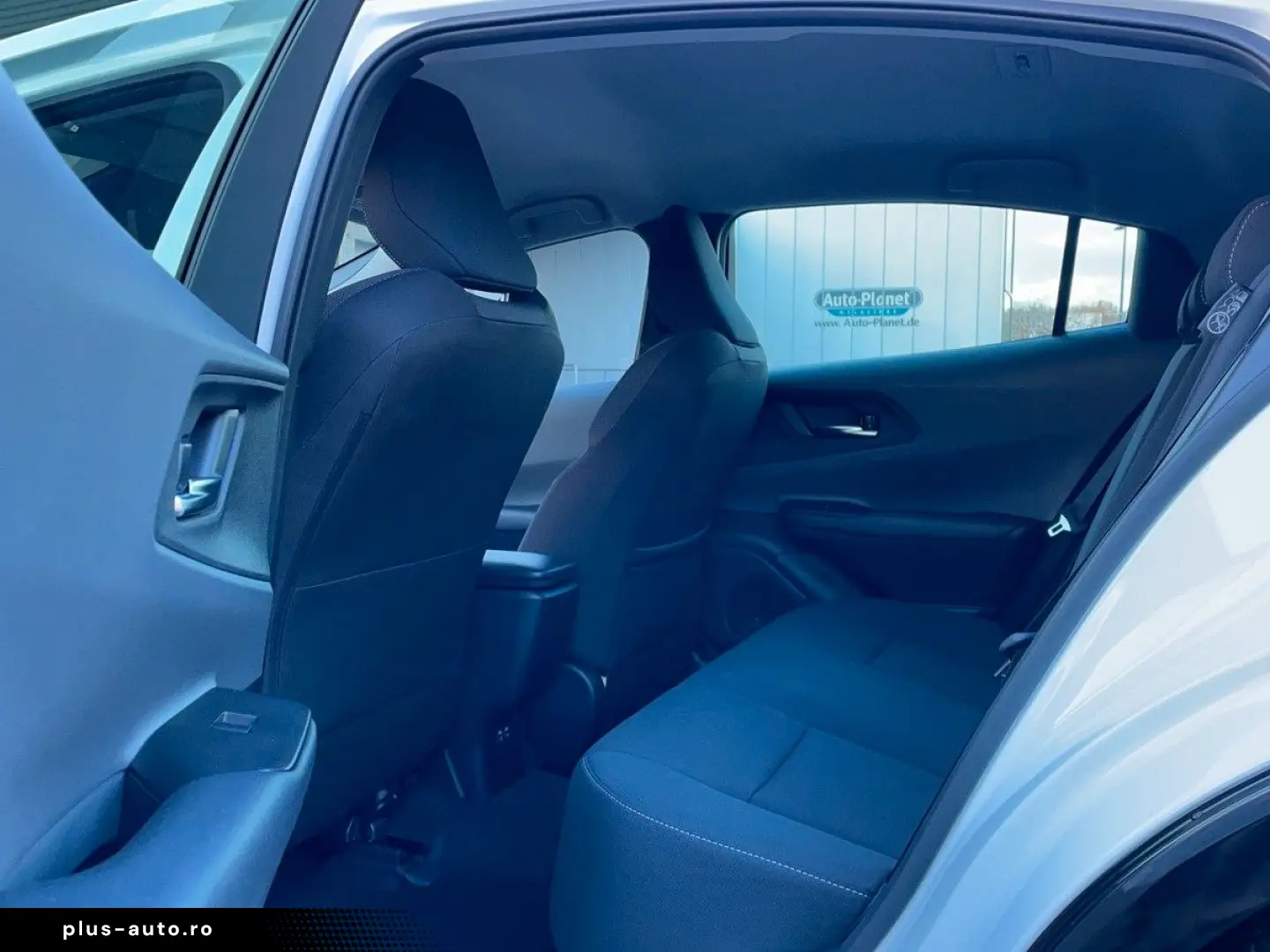 TOYOTA Prius 2.0 Plug-in Hybrid Executive  MATRIX NAVI