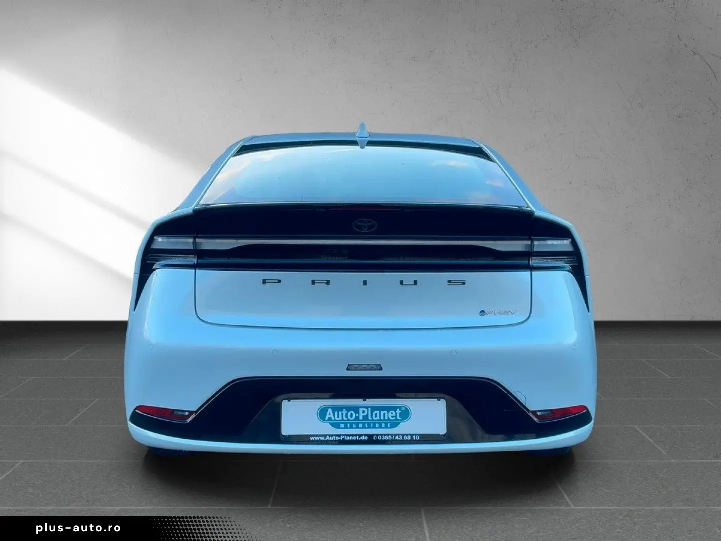 TOYOTA Prius 2.0 Plug-in Hybrid Executive  MATRIX NAVI