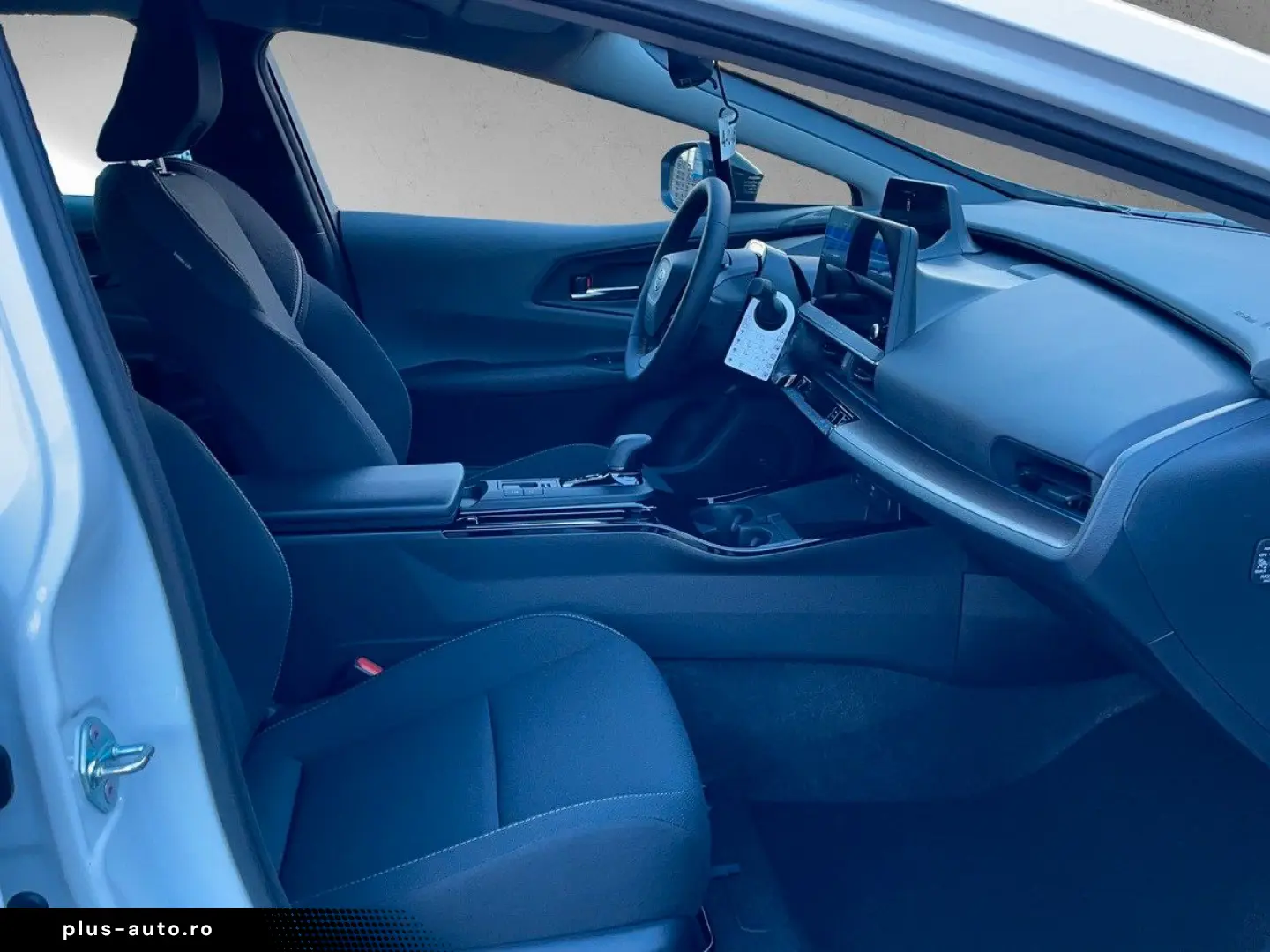 TOYOTA Prius 2.0 Plug-in Hybrid Executive  MATRIX NAVI