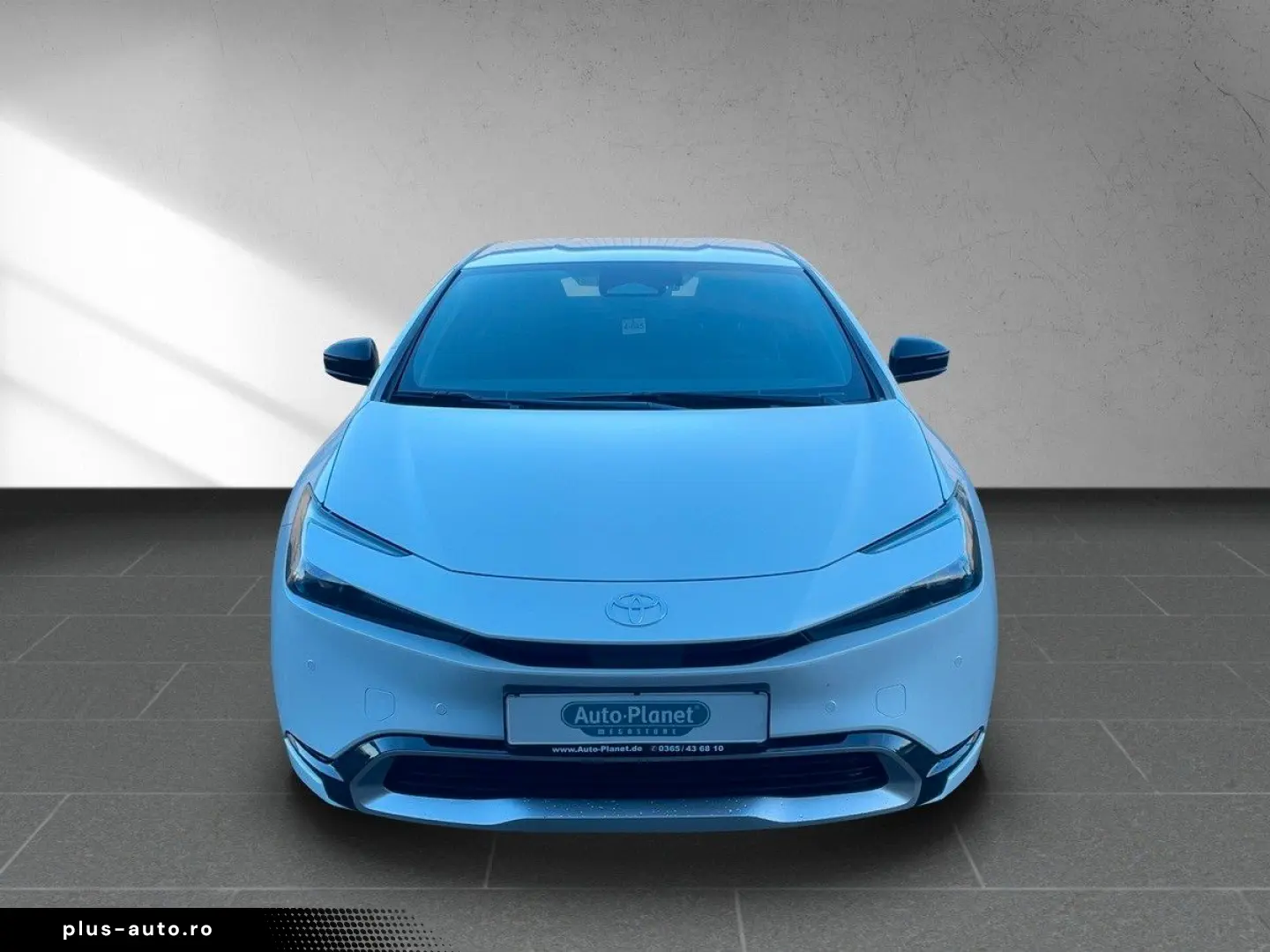 TOYOTA Prius 2.0 Plug-in Hybrid Executive  MATRIX NAVI