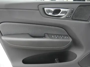 Volvo XC 60 T8 Twin Engine AWD R-Design