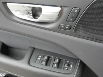 Volvo XC 60 T8 Twin Engine AWD R-Design