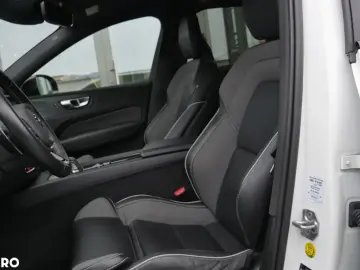 Volvo XC 60 T8 Twin Engine AWD R-Design