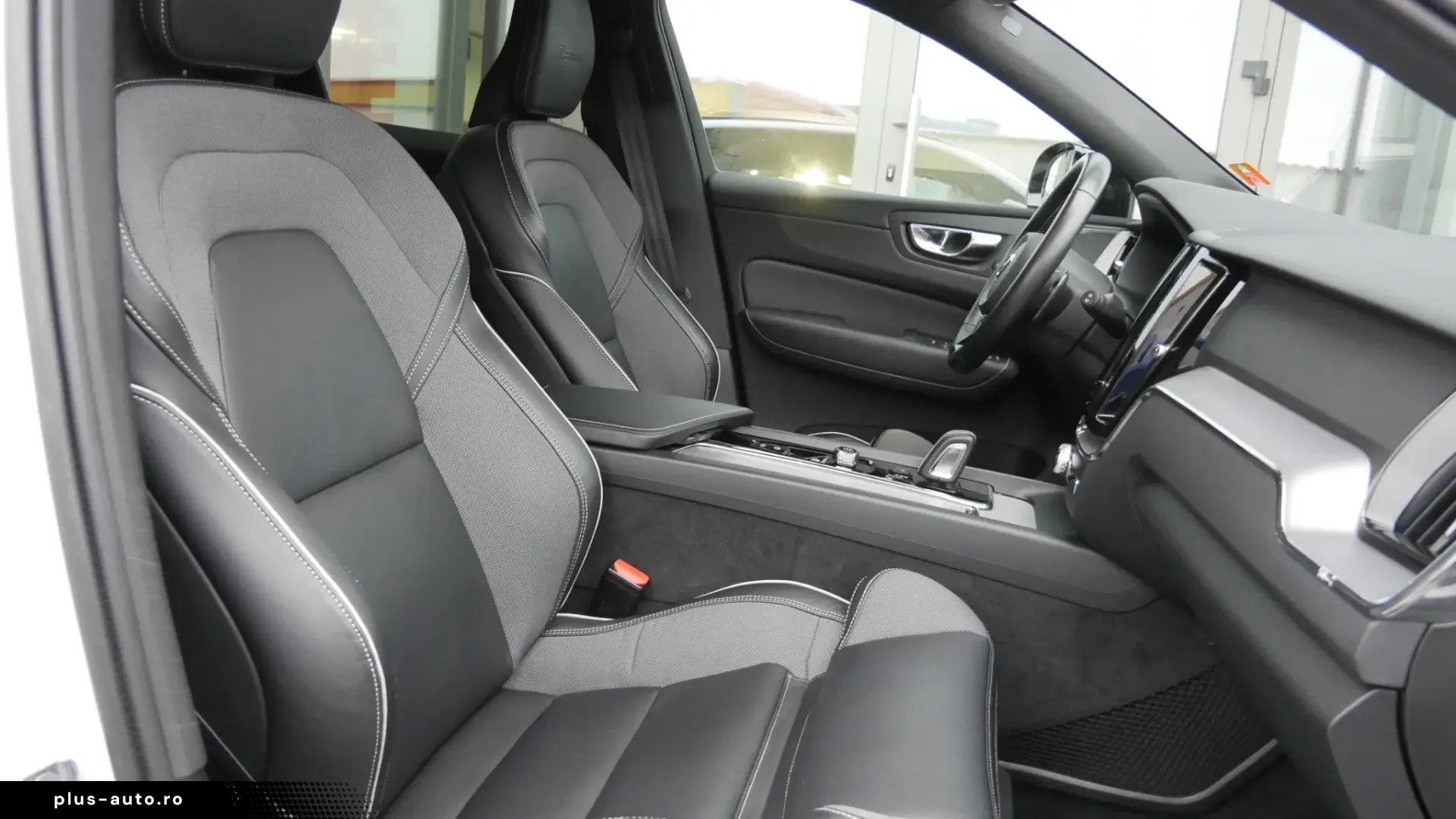 Volvo XC 60 T8 Twin Engine AWD R-Design