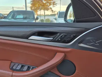 BMW X4 M40d PanoSD AHK Laser Head-Up ACC Lordose