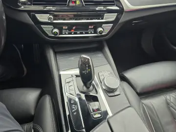 BMW Seria 5 530e xDrive AT PHEV