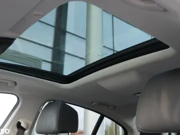 BMW Seria 5 530i xDrive AT