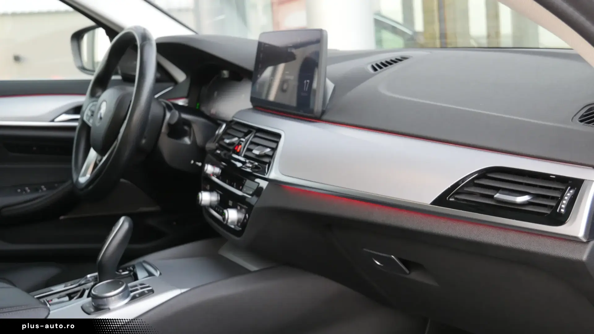 BMW Seria 5 530i xDrive AT