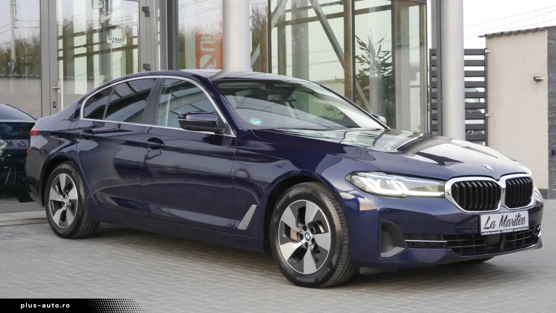 BMW Seria 5 530i xDrive AT
