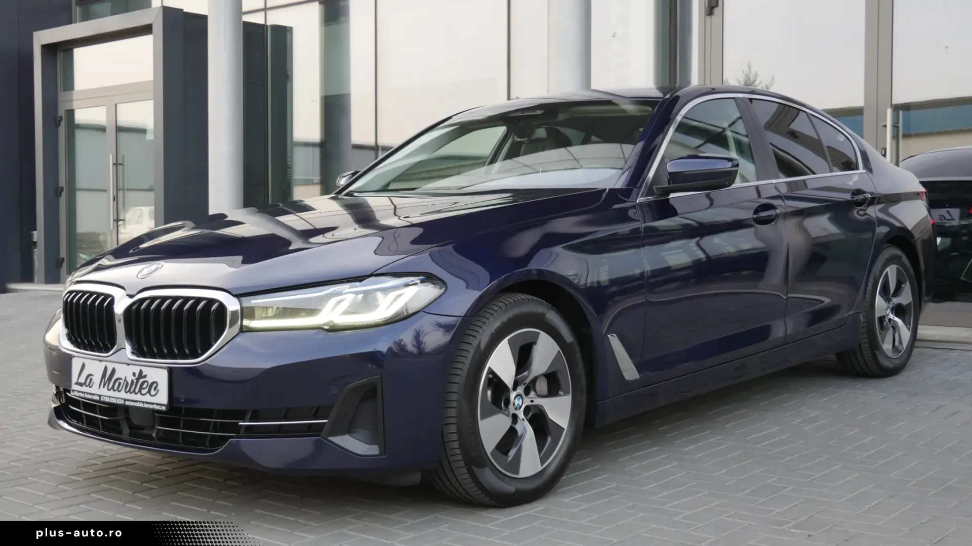 BMW Seria 5 530i xDrive AT
