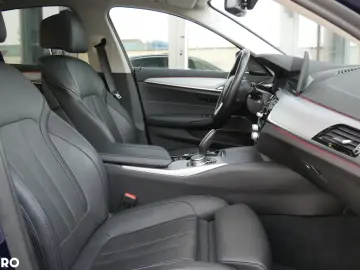 BMW Seria 5 530i xDrive AT