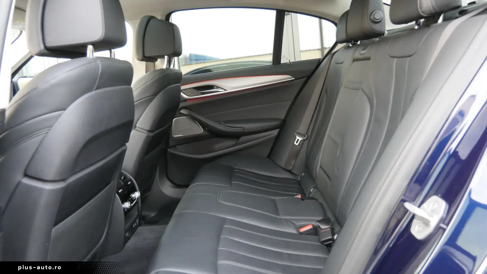 BMW Seria 5 530i xDrive AT