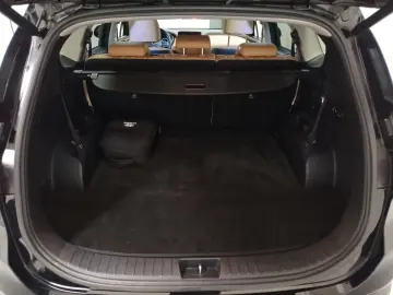 HYUNDAI Santa Fe 1.6 T-GDI 4WD 7Sitze Navi Pano Sitzhzg.