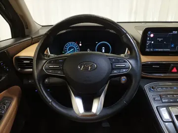 HYUNDAI Santa Fe 1.6 T-GDI 4WD 7Sitze Navi Pano Sitzhzg.