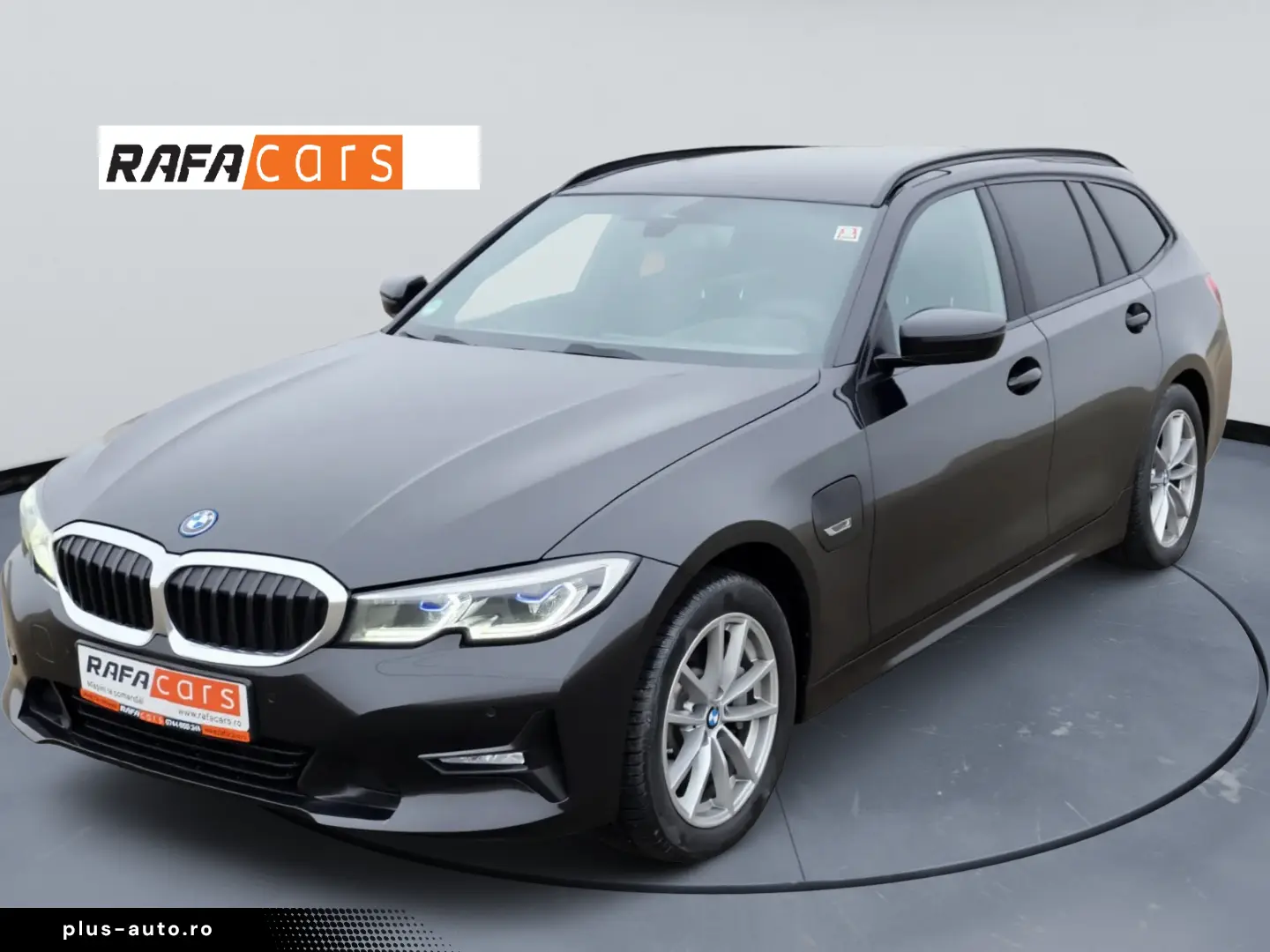 BMW Seria 3 330e xDrive Aut. Luxury Line
