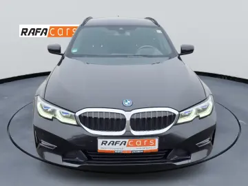 BMW Seria 3 330e xDrive Aut. Luxury Line