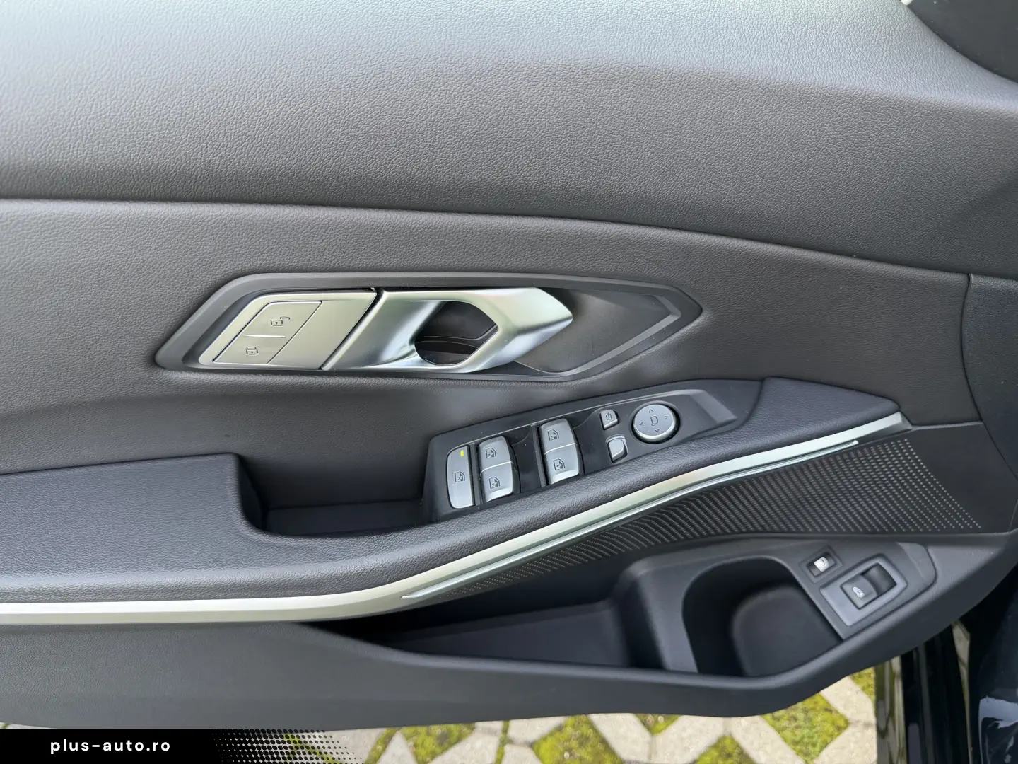 BMW Seria 3 330e xDrive Aut. Luxury Line