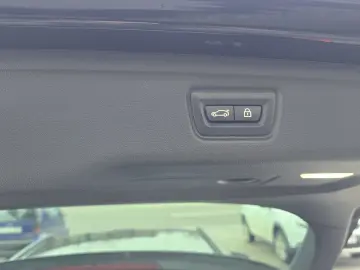 BMW Seria 3 330e xDrive Aut. Luxury Line