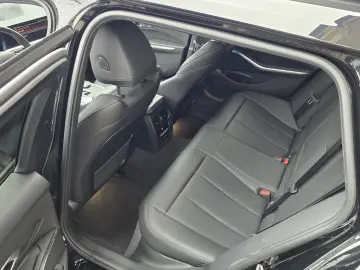 BMW Seria 3 330e xDrive Aut. Luxury Line