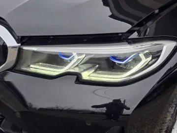 BMW Seria 3 330e xDrive Aut. Luxury Line