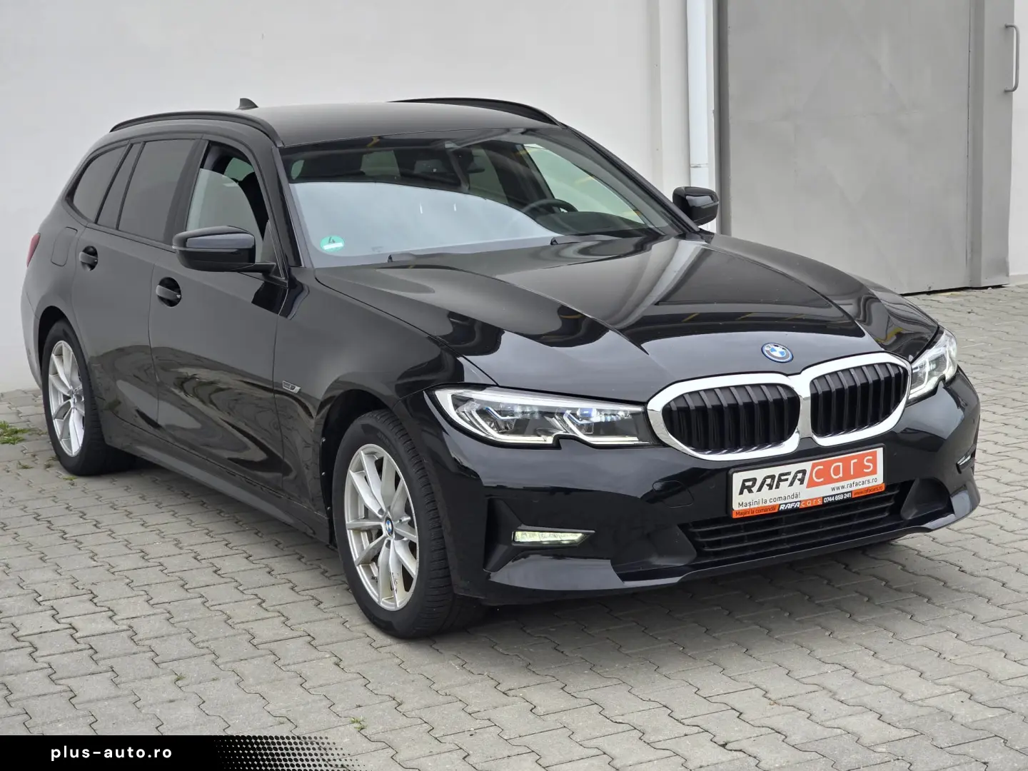 BMW Seria 3 330e xDrive Aut. Luxury Line