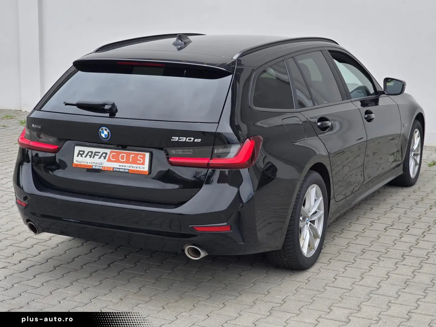 BMW Seria 3 330e xDrive Aut. Luxury Line