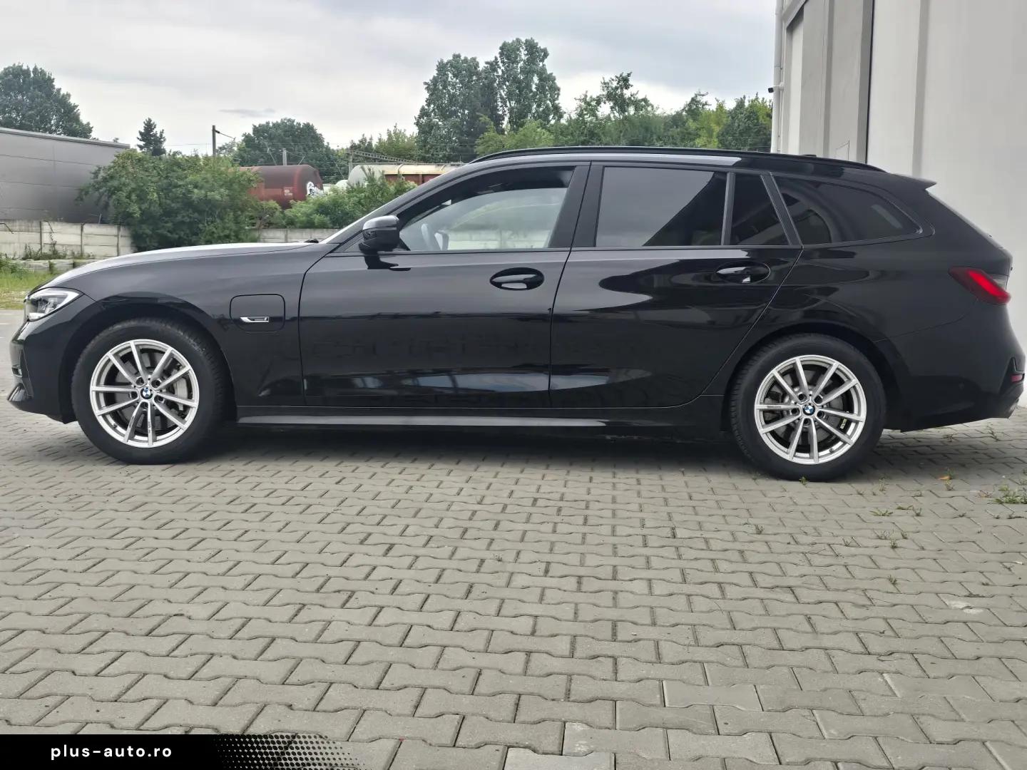 BMW Seria 3 330e xDrive Aut. Luxury Line