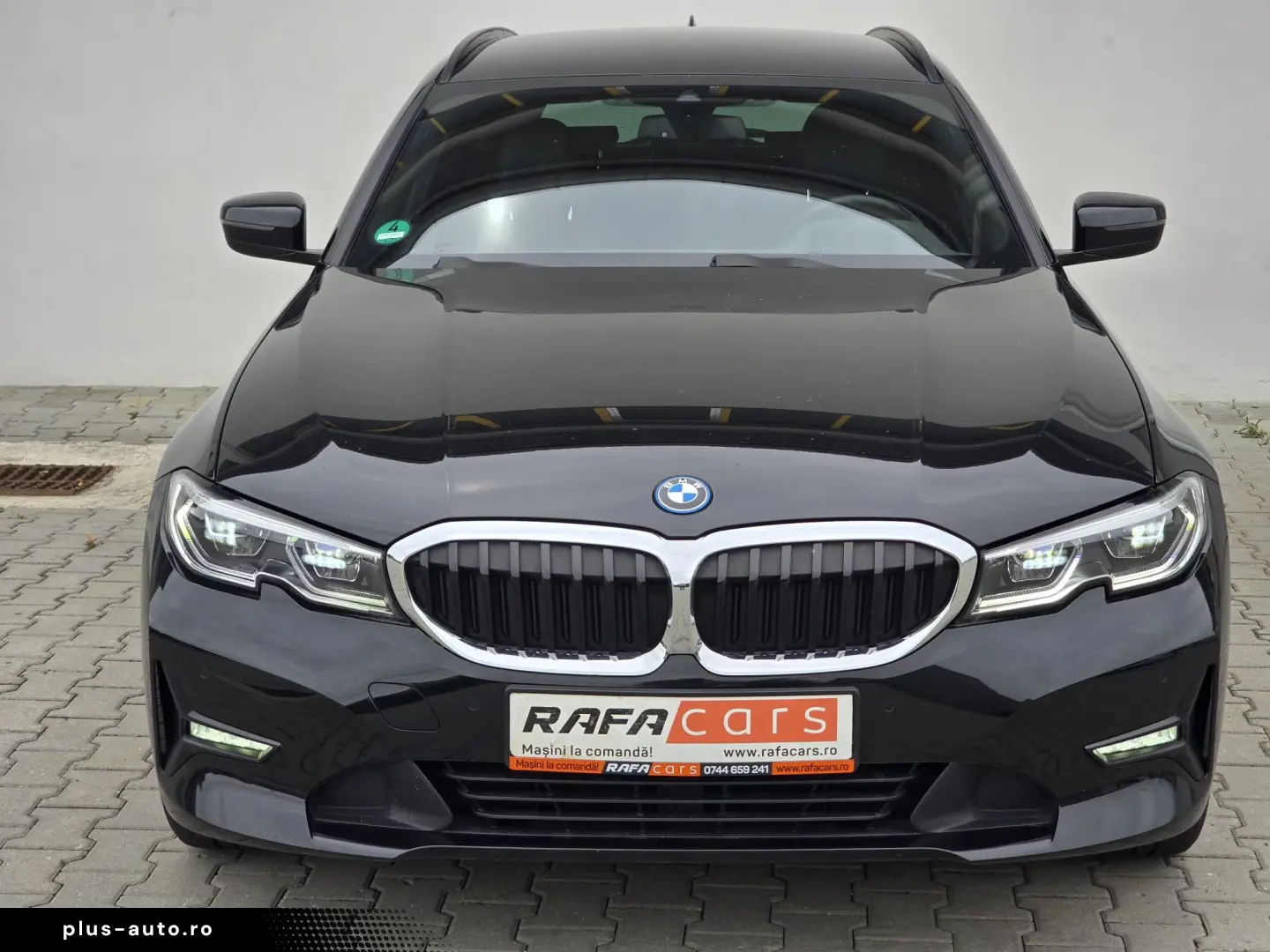 BMW Seria 3 330e xDrive Aut. Luxury Line