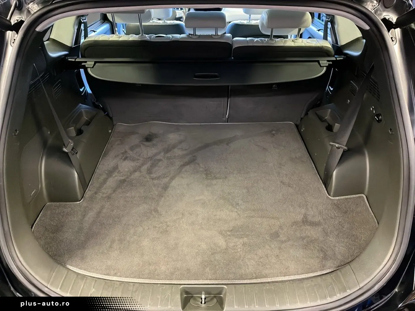 HYUNDAI SANTA FE SEVEN SIGNATURE 2.2 CRDi  NAVI PANO MEM