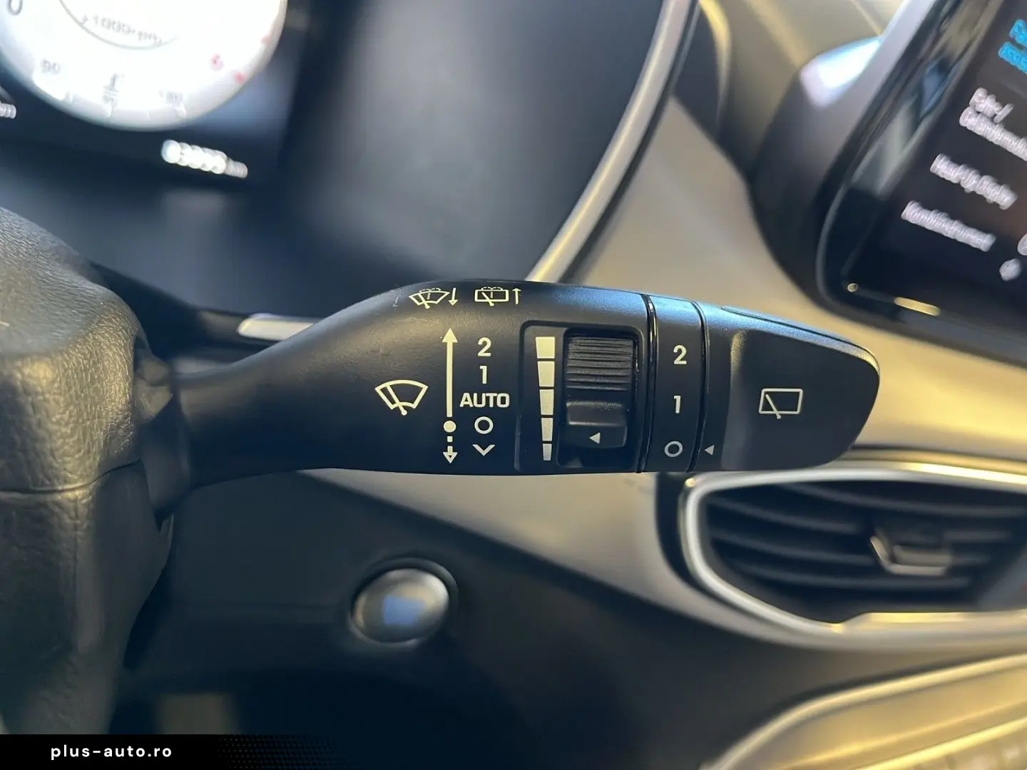 HYUNDAI SANTA FE SEVEN SIGNATURE 2.2 CRDi  NAVI PANO MEM