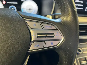 HYUNDAI SANTA FE SEVEN SIGNATURE 2.2 CRDi  NAVI PANO MEM