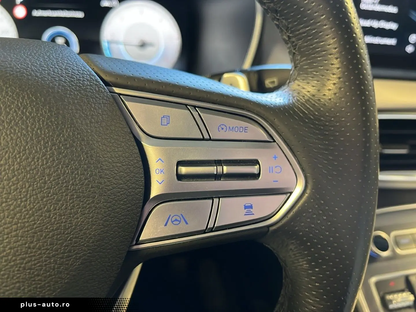 HYUNDAI SANTA FE SEVEN SIGNATURE 2.2 CRDi  NAVI PANO MEM