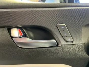 HYUNDAI SANTA FE SEVEN SIGNATURE 2.2 CRDi  NAVI PANO MEM