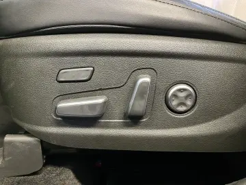 HYUNDAI SANTA FE SEVEN SIGNATURE 2.2 CRDi  NAVI PANO MEM