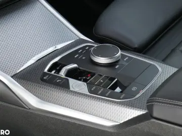 BMW Seria 3 320d xDrive AT M Sport